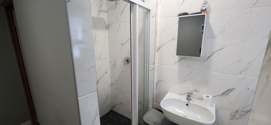 6 Bedroom Property for Sale in Dana Bay Western Cape